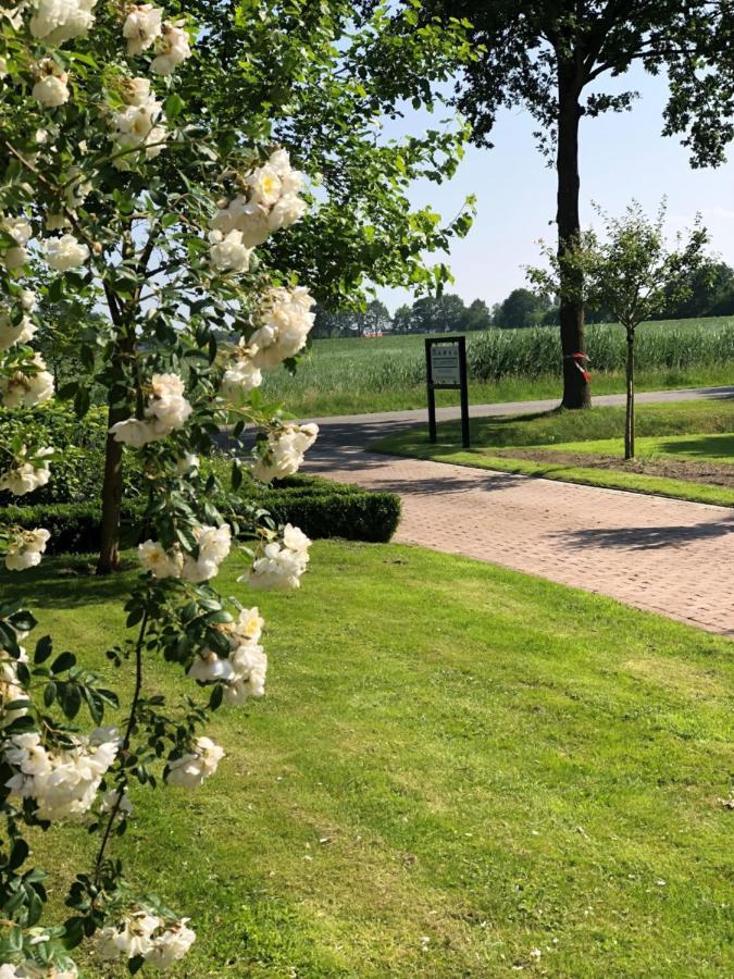 Het Leeuwterveld Bed & Breakfast Sint Jansklooster Exterior photo